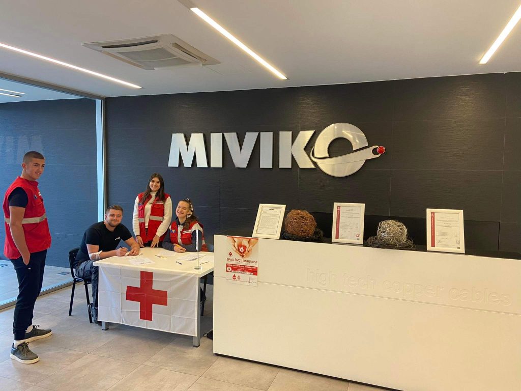 [FOTO] Zaposlenici Mivika darivali krv