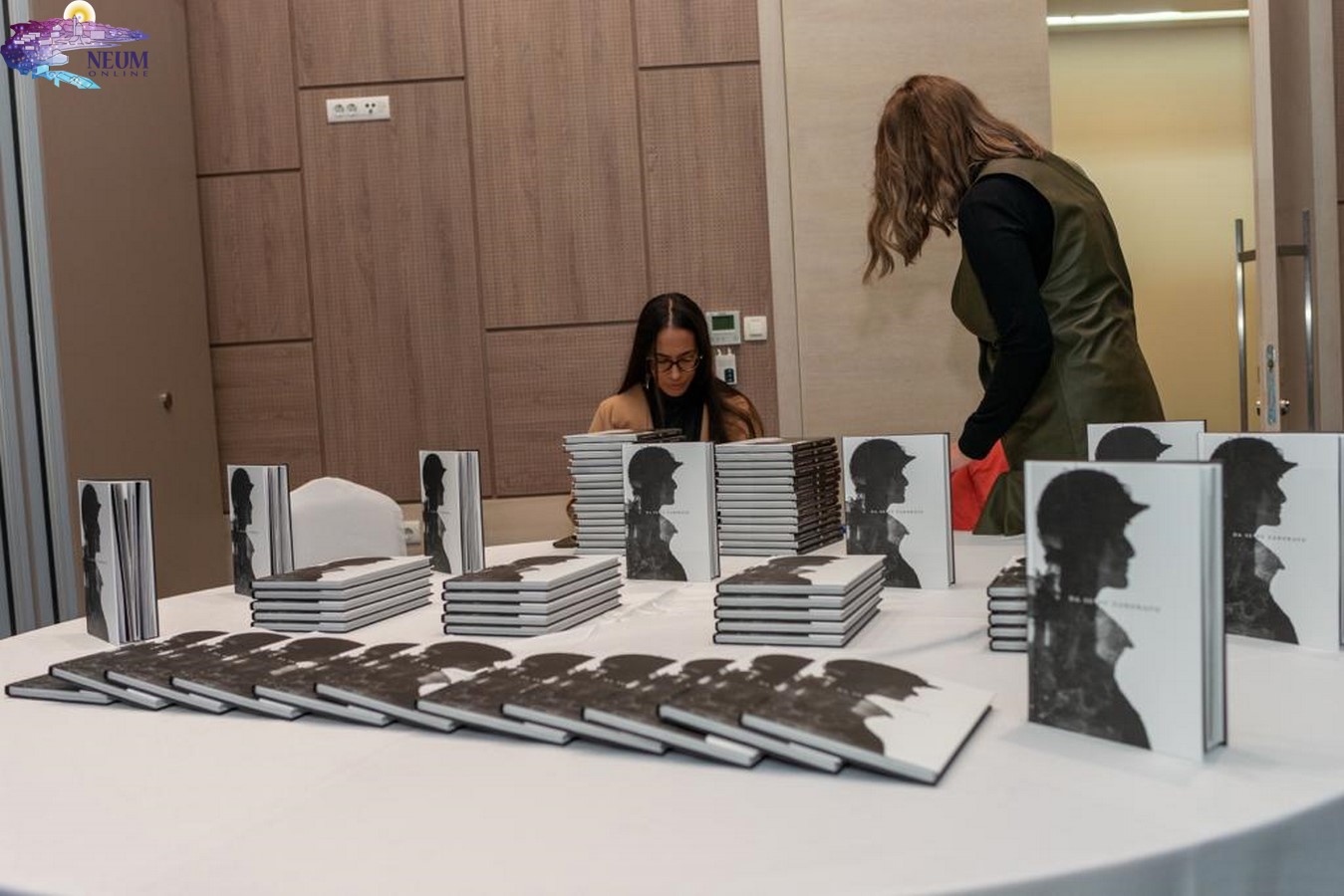 FOTO | U prepunoj dvorani u Neumu održana promocija knjige “Da se ne zaborave” mlade autorice Maje Raguž
