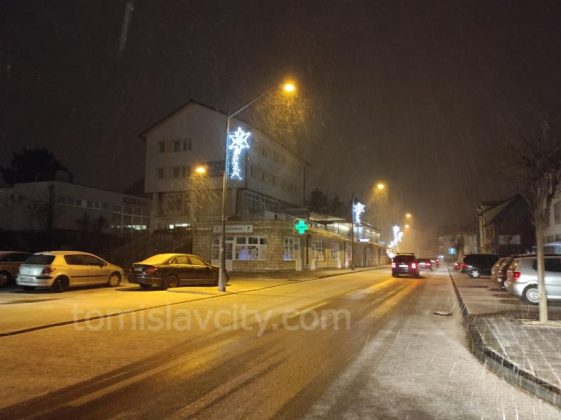 Sniježi u Tomislavgradu (foto/video)