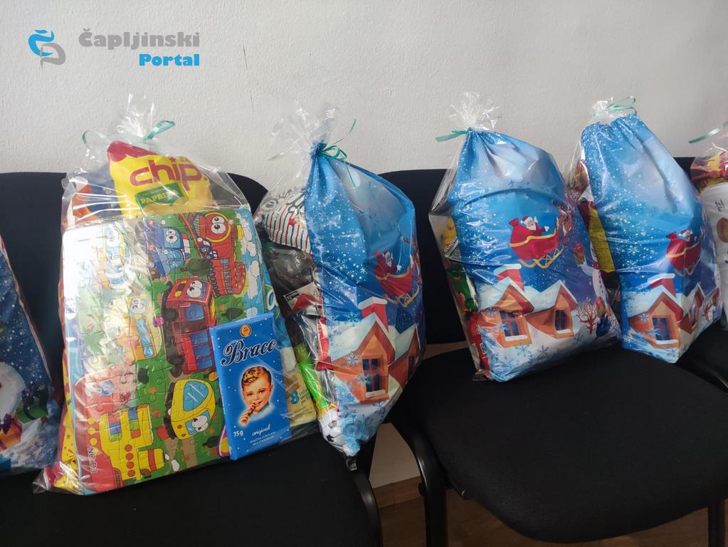 FOTO | Čapljinska HVIDRA darovala mališane povodom blagdana