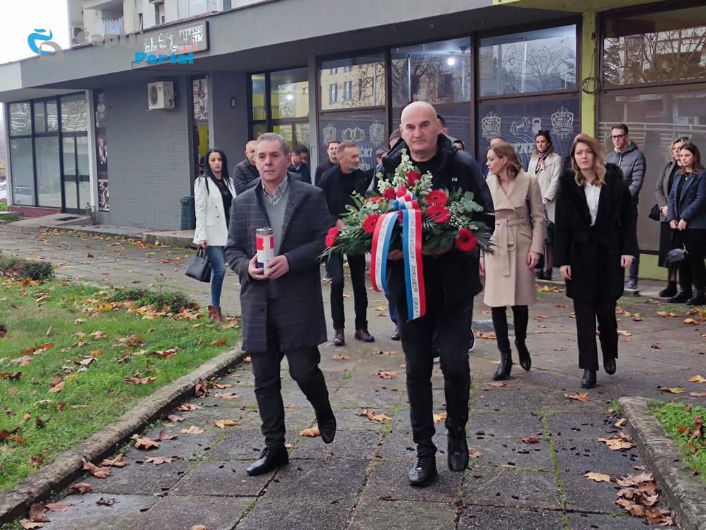 FOTO | U Čapljini obilježena obljetnica smrti dr. Franje Tuđmana