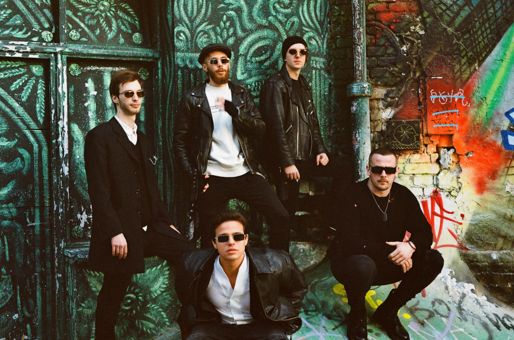 Mladi rockeri Manifest predstavljaju novi singl “Kada nema te”, koji osvaja na prvo slušanje!