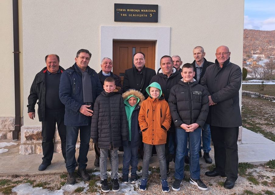 FOTO: Kanonska vizitacija biskupa Petra Palića u Župi Prisoje i Župi Vinica