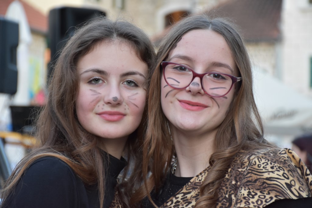 FOTO | Neumske mažoretkinje na 54. Prazniku mimoze u Herceg Novom