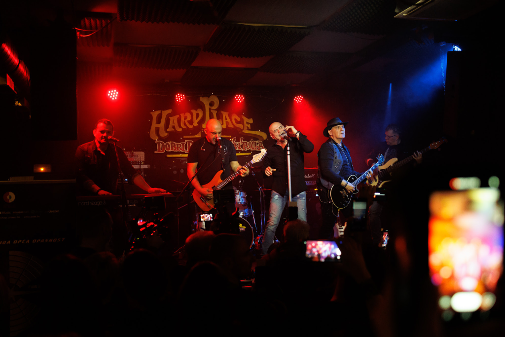 Opća Opasnost predstavila specijalno izdanje Fan Cluba benda”30 pjesama za 30 godina” u Hard Placeu