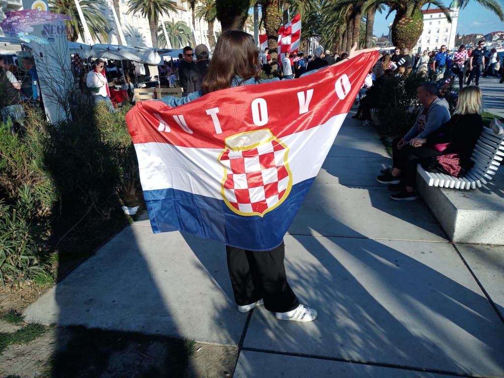 FOTO/VIDEO | Među brojnim navijačima u Splitu i Neumljani