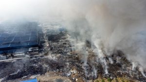 dramatične snimke s požarišta u osijeku; liječnica o ozlijeđenom vatrogascu: ‘kritično je, to su po život opasne ozljede’