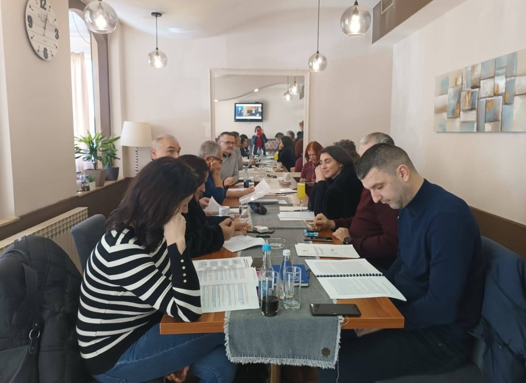 U Grudama, Posušju, Ljubuškom i Širokom održani sastanci o korupciji pri zapošljavanju U Grudama, Posušju, Ljubuškom i Širokom održani sastanci o korupciji pri zapošljavanju