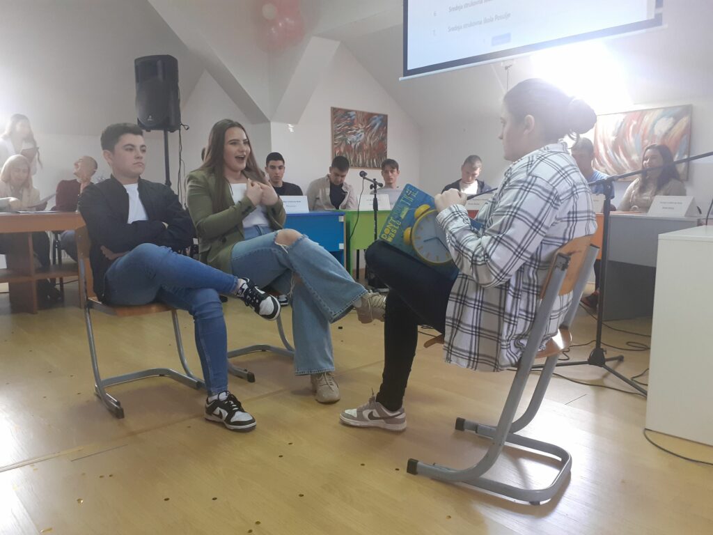 U Ljubuškom održan kviz srednjoškolaca ŽZH: “Ljupko” otišao u Grude – foto