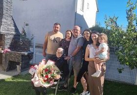 Anica Vukoja iz Rakitna obeležila 90. rođendan Anica Vukoja iz Rakitna obeležila 90. rođendan