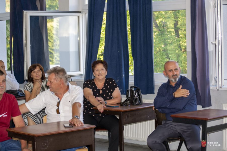 40 godina od mature generacije 1983./84. Srednje škole Prozor 40 godina od mature generacije 1983./84. Srednje škole Prozor