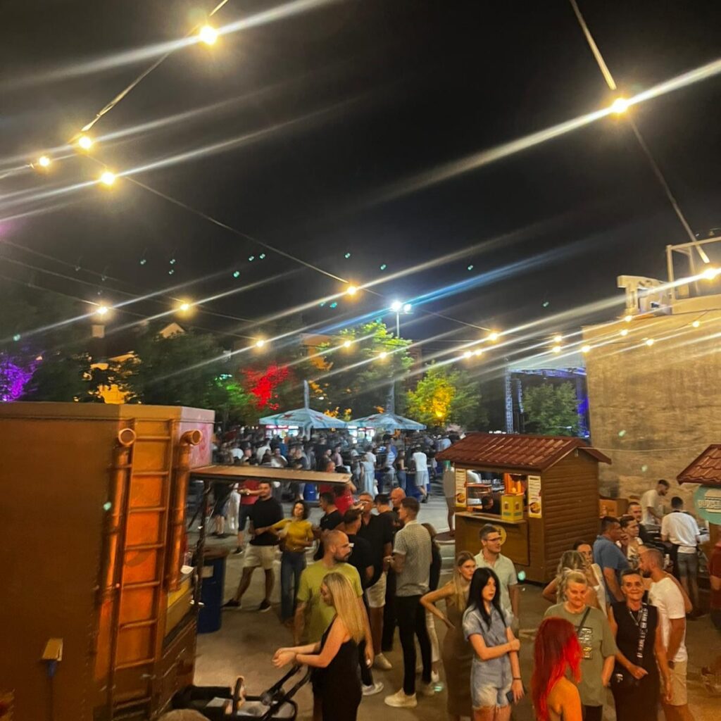 Video/Beer Fest Ljubuški: Fantastična atmosfera prve večeri, nastavljamo večeras