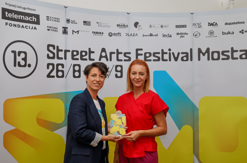 Rezon i Telemach fondacija predstavili program i zajedničke aktivnosti na Street Arts Festivalu Mostar Rezon i Telemach fondacija predstavili program i zajedničke aktivnosti na Street Arts Festivalu Mostar